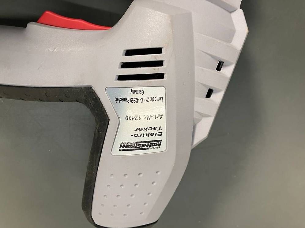 Tous les outils: gebr. Mannesmann - El. Tacker 50W – D'occasion à Bad Ragaz par markodel 2