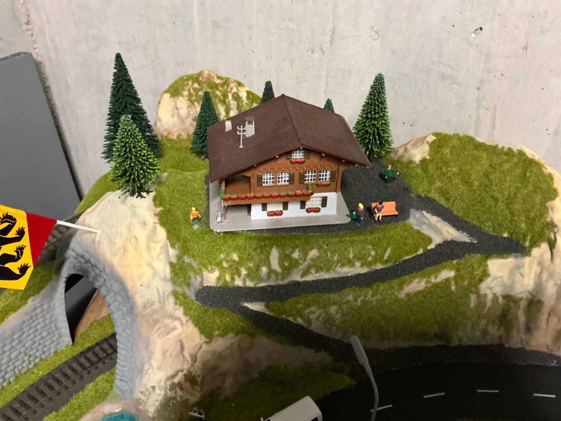 Märklin Modelleisenbahnen: Fertiggelände  H0, Wechselstrom – Gebraucht aus Holziken von Keybo 3
