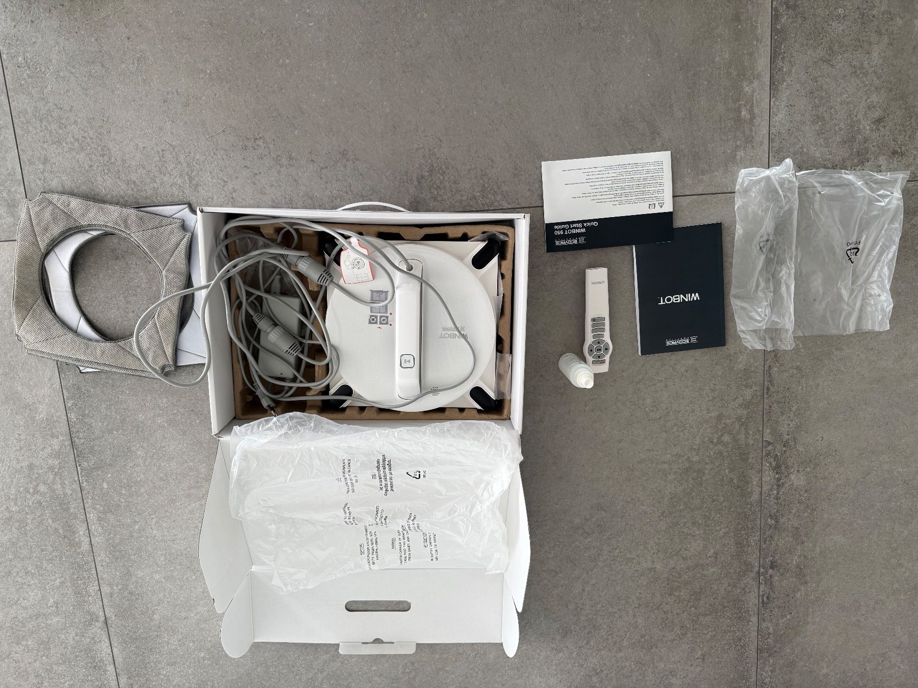 Ecovacs Altro per la casa: Fensterputzroboter Winbot T950 – Usato da Füllinsdorf venduto da Schmeudou 2