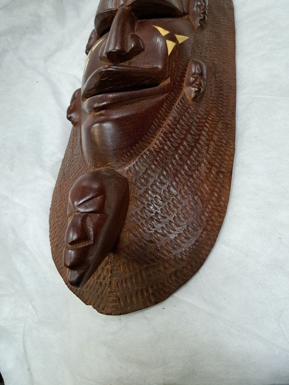 Internationale Kunst: Afrikanische Holzmaske – Gebraucht aus Grossdietwil von mahsoumi 1