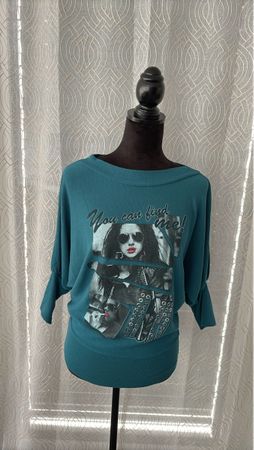 Cooles Langarmshirt mit speziellem Aufdruck, Grösse M