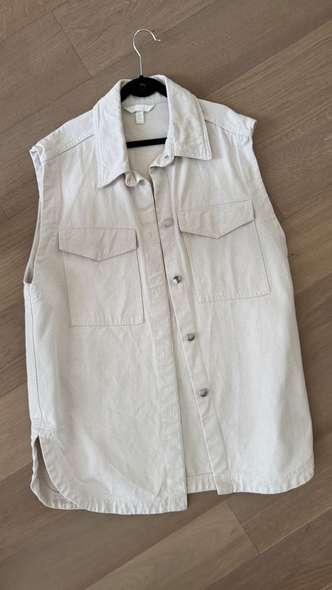 Gilet & Giacche senza maniche: Oversize Weste in Beige, Grösse S/M – Usato da Steinhausen venduto da inmumi