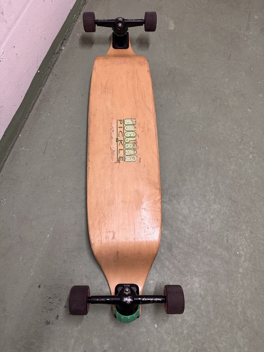 Skateboards: Longboard 'Slugger Pickle' Holz leichte Gebrauchsspuren – Usato da Uetliburg SG venduto da Luckyeightone 1