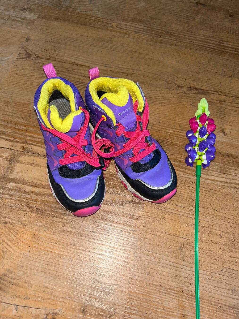 Geox Scarpe per ragazzi: Geox Wander-/Trekkingschuhe 28 – Usato da Safenwil venduto da 2hand_aber_wertvoll