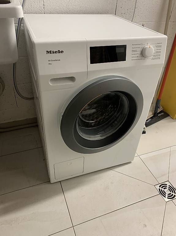 Miele Lavatrici: Machine à laver – Usato da Chambésy venduto da lil_5tkn