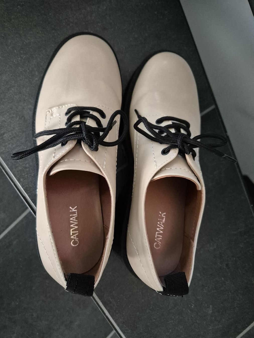 Scarpe da donna: Schuhe 38 – Usato da Würenlingen venduto da kuh33 2