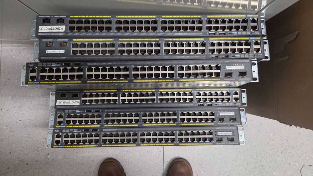 6x Cisco Catalyst 2960 (Gebraucht) in Schwyz für CHF 60 – nur Abholung ...