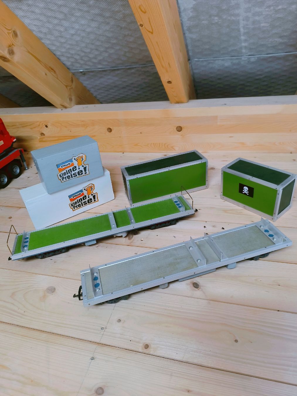 Modellini di ferrovie: LGB Spur G - Eigenbau 2x Container Wagons, Top! – Usato da Brunnadern venduto da Playmofan