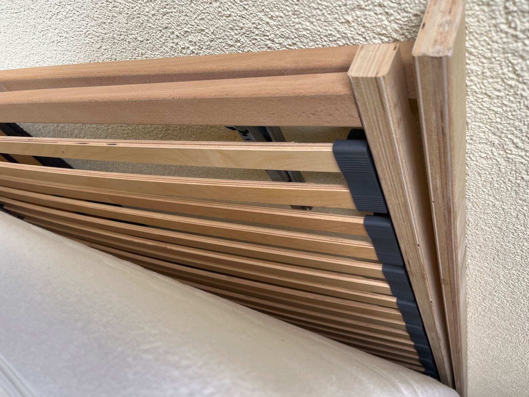 Letti: Bettgestell Eiche mit Lattenrost (120x200cm – Usato da Münchenbuchsee venduto da grau10 2