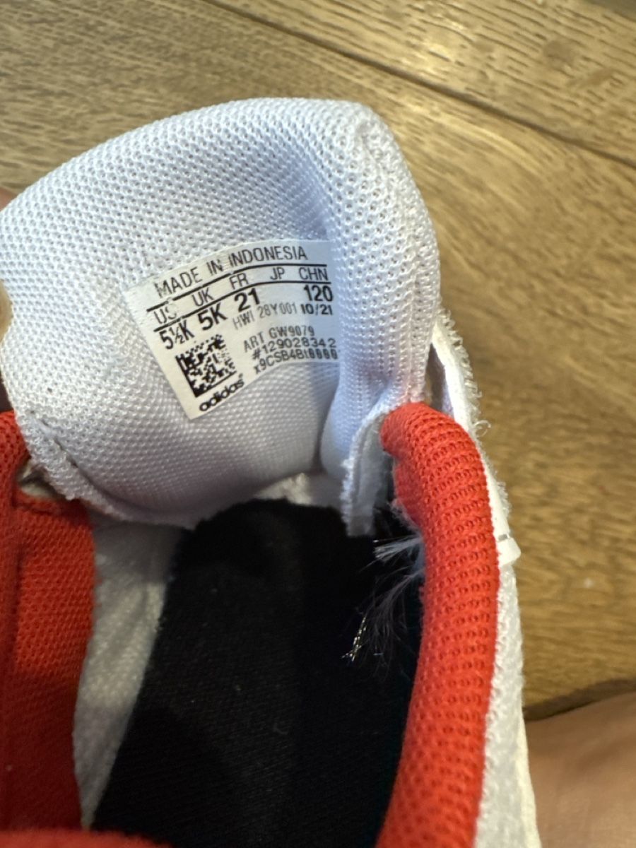 Adidas Scarpe per ragazzi: Neuwertiger adidas Sneaker, Gr.21 – Nuovo (secondo la descrizione) da St. Gallen venduto da Venus1010 2