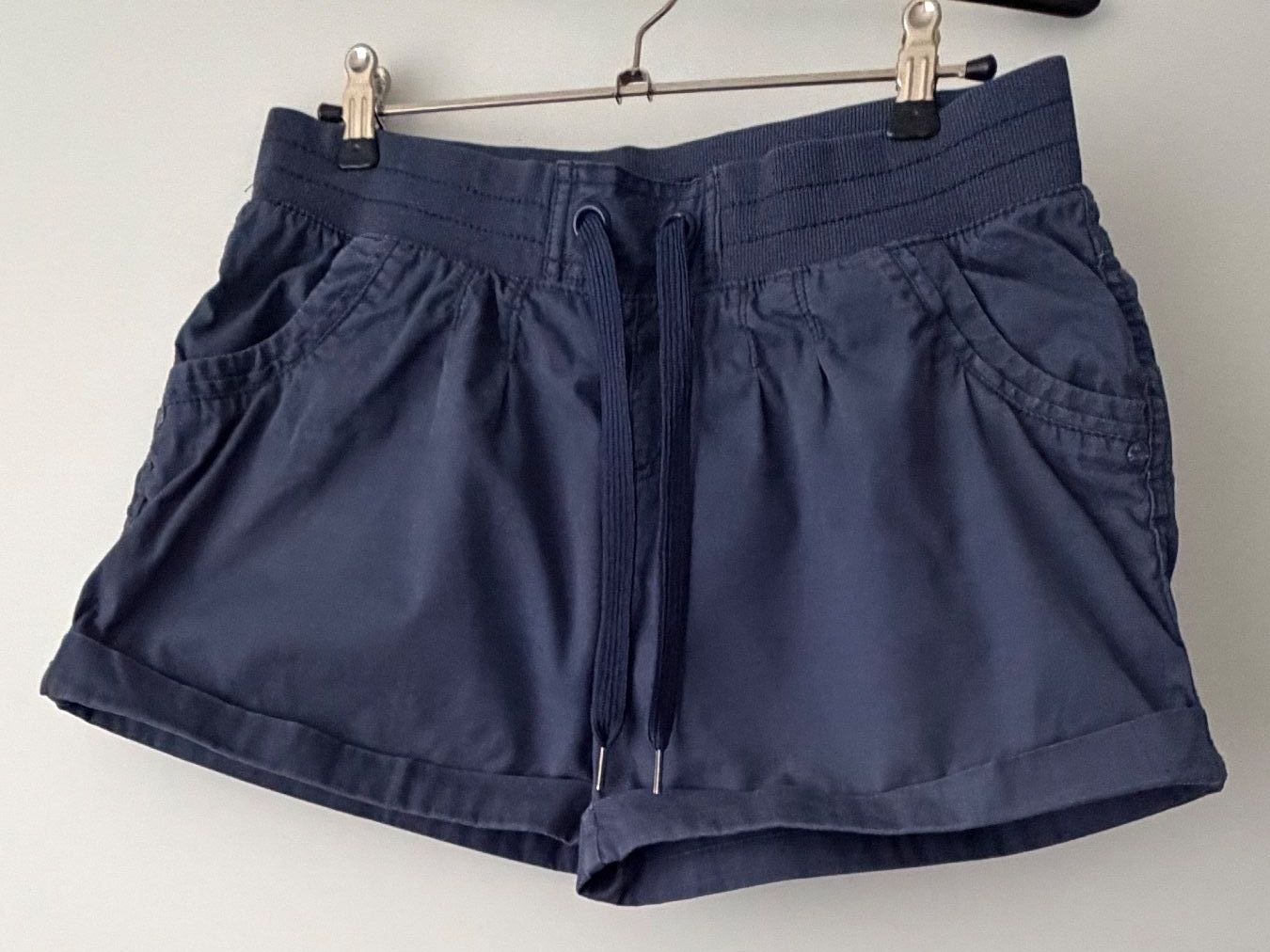 Pantaloni: Shorts, dunkelblau, Clockhouse, Grösse 36 – Usato da Niederteufen venduto da biendlee