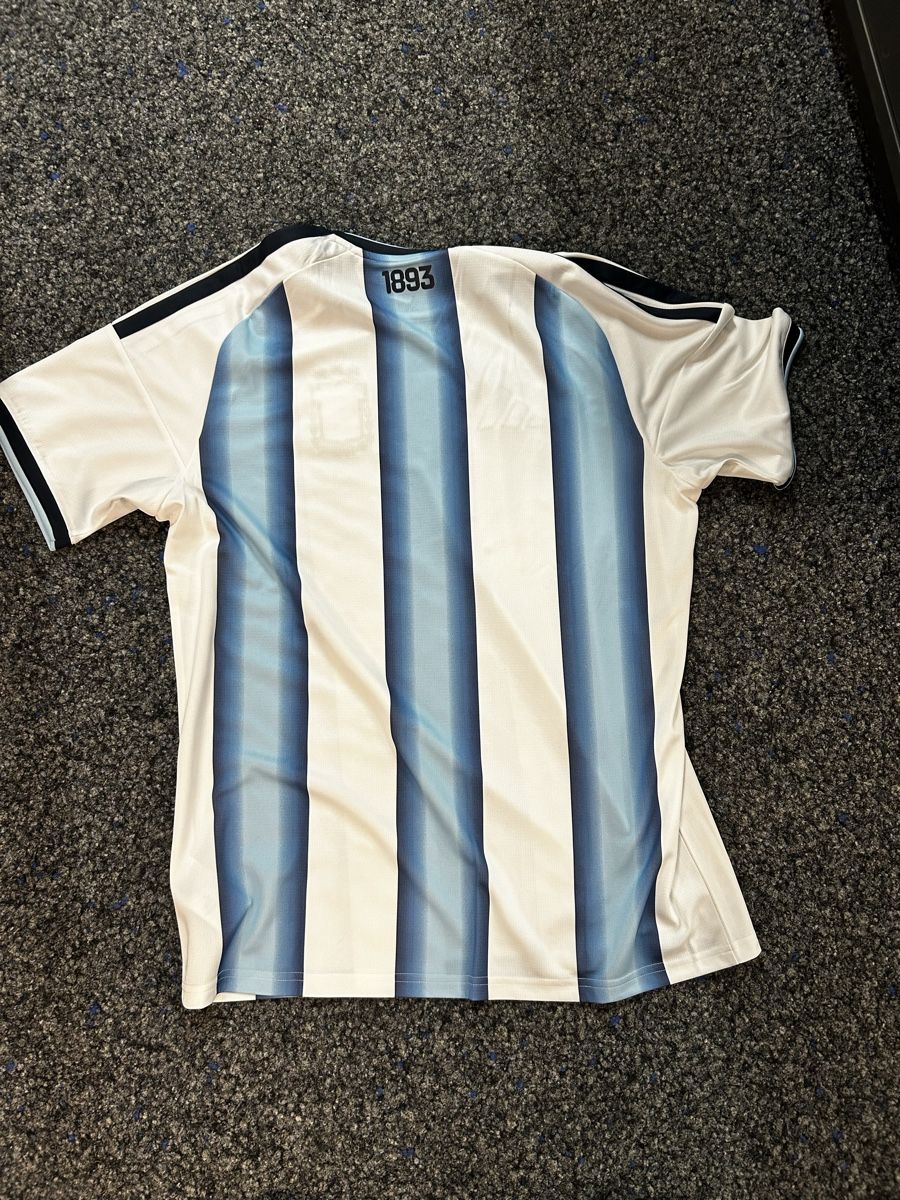 Adidas Canottiere & Pantaloni: Orginales Argentinien Trikot Wm 2026 – Nuovo e nell'imballaggio originale da Chur venduto da sim_5jfc 1
