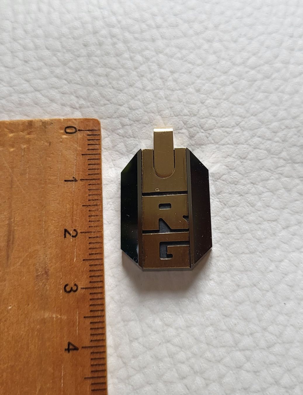 Ciondoli: Anhänger Mit 14 karat 585 Gold Monogramm – Usato da Wald ZH venduto da Dasilver 1