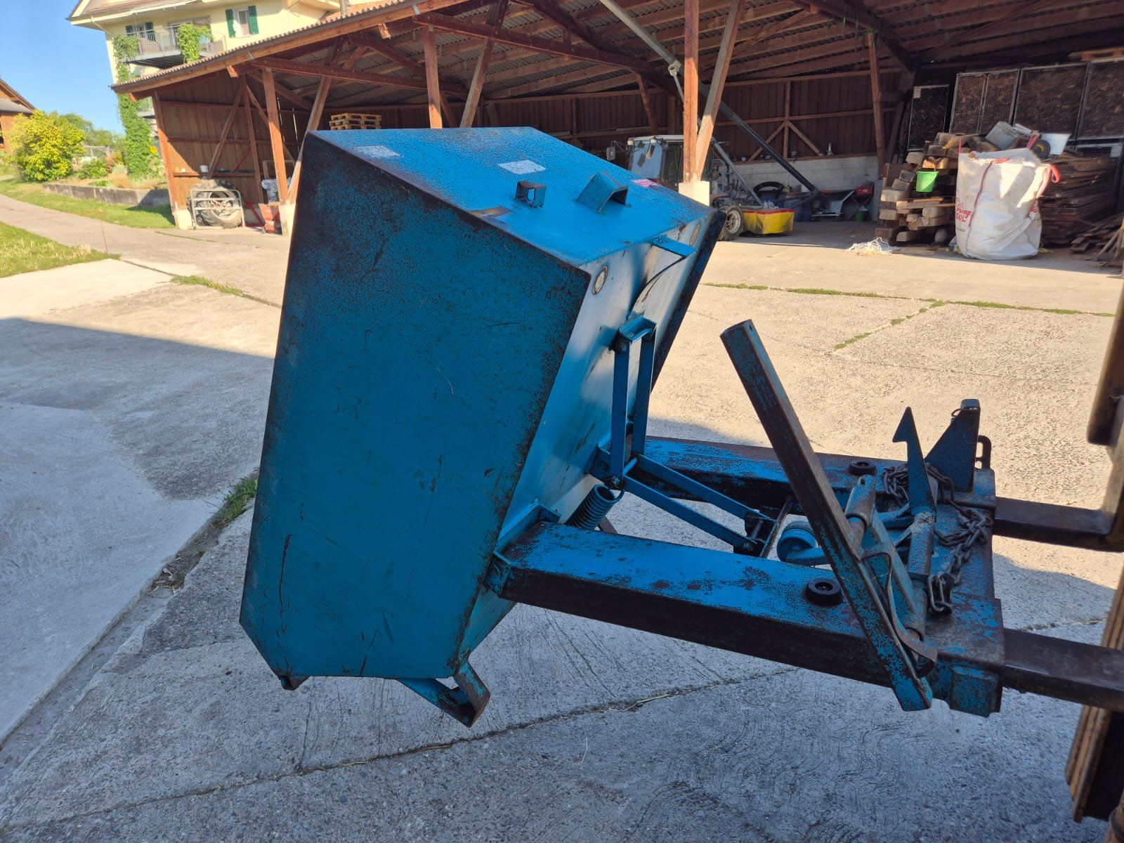 Behälter & Ähnliches: Beistellbehälter für Stapler oder Hoflader – Gebraucht aus Hellbühl von FranzR0102 1