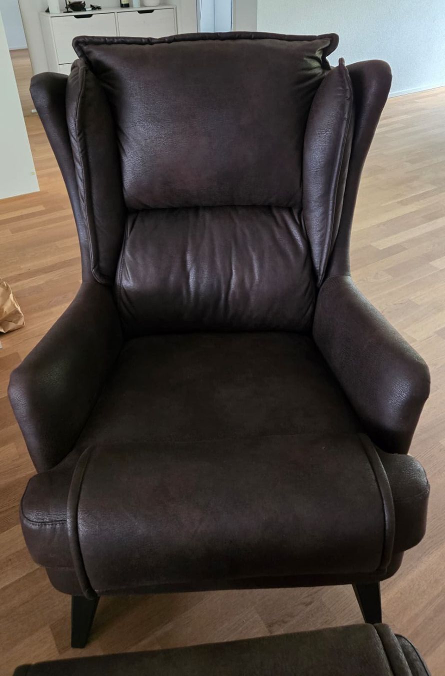 Poltrone: Designer Relaxsessel mit Hocker – Usato da Lostorf venduto da koe_8bx5 1