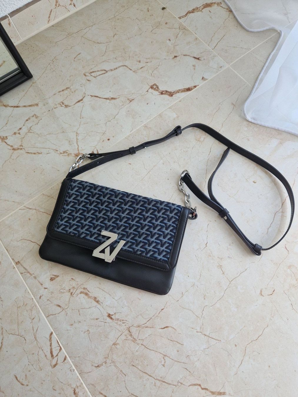 Zadig & Voltaire Sacs femmes: Zadig&Voltaire shoulder bag/ handbag – D'occasion à Weiach par skynat