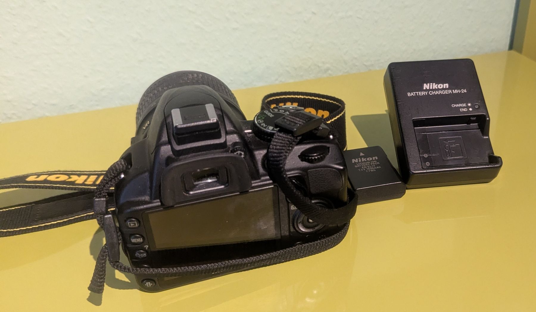 Nikon Fotocamera: Nikon D3100 – Usato da Kandersteg venduto da 1g90 2