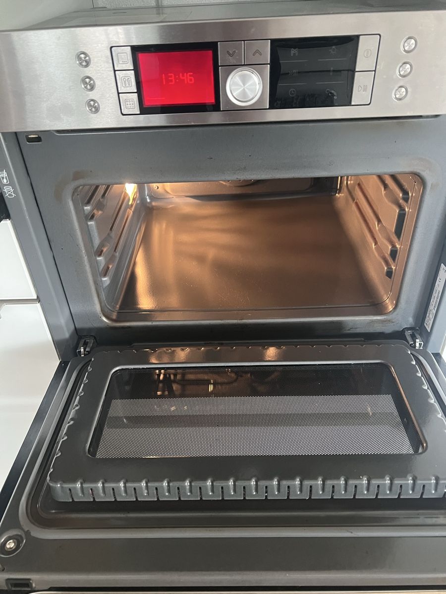 Bosch Forni: Bosch Einbaubackofen mit Mikrowelle – Usato da Zuchwil venduto da Tommy6 1