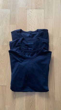 3er Set BOSS T-Shirts Dunkelblau Gr. S, Top Zustand,