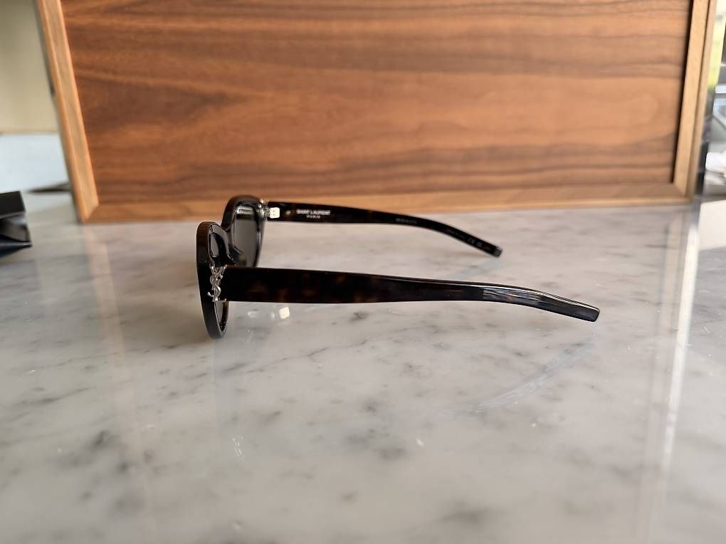 Occhiali & Lenti: Saint Laurent Sunnies – Usato da Adligenswil venduto da TST04 2