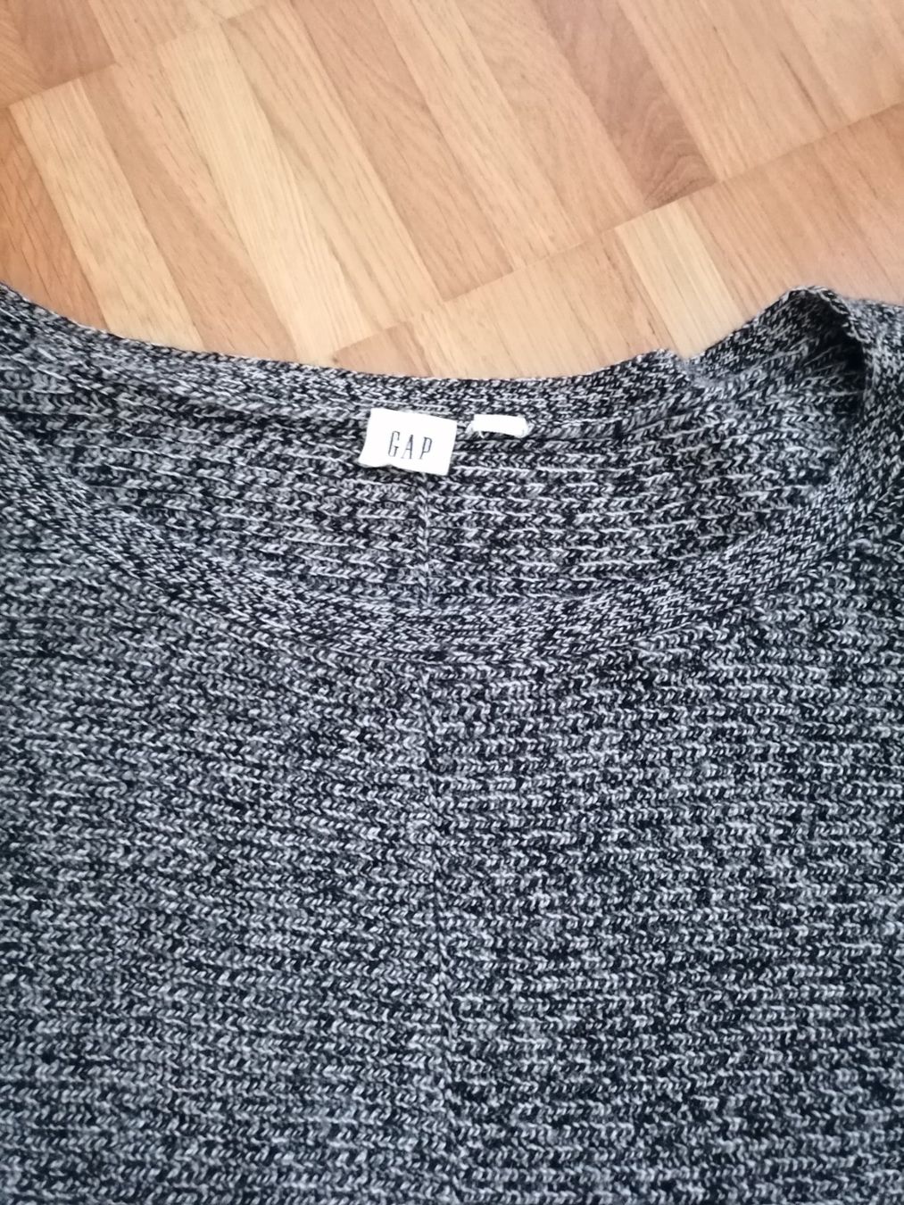 Pulls & Sweat-shirts: Pullover – D'occasion à Pfäffikon ZH par xxmopsxx 1