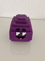 Figurine violette pixelisée personnage minecraft mcdonalds