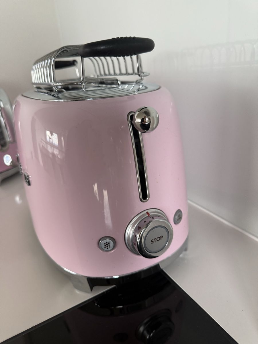 Smeg Elettrodomestici da cucina: Smeg Toaster Pink 2 Schlitze & Grillrost – Usato da Zürich venduto da janni_jj12 2