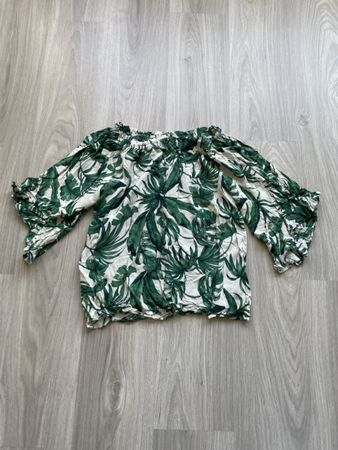 Sommer Bluse mit Blattmuster, Grösse 36, Top Zustand