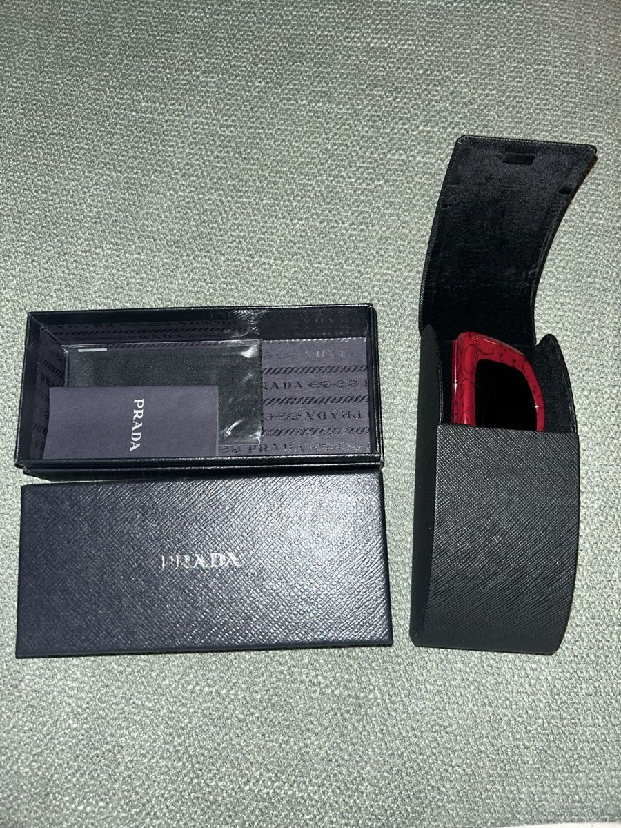 Prada Occhiali & Lenti: Original Prada Sonnenbrille – Nuovo (secondo la descrizione) da Dübendorf venduto da celinanichtdiekleine 2