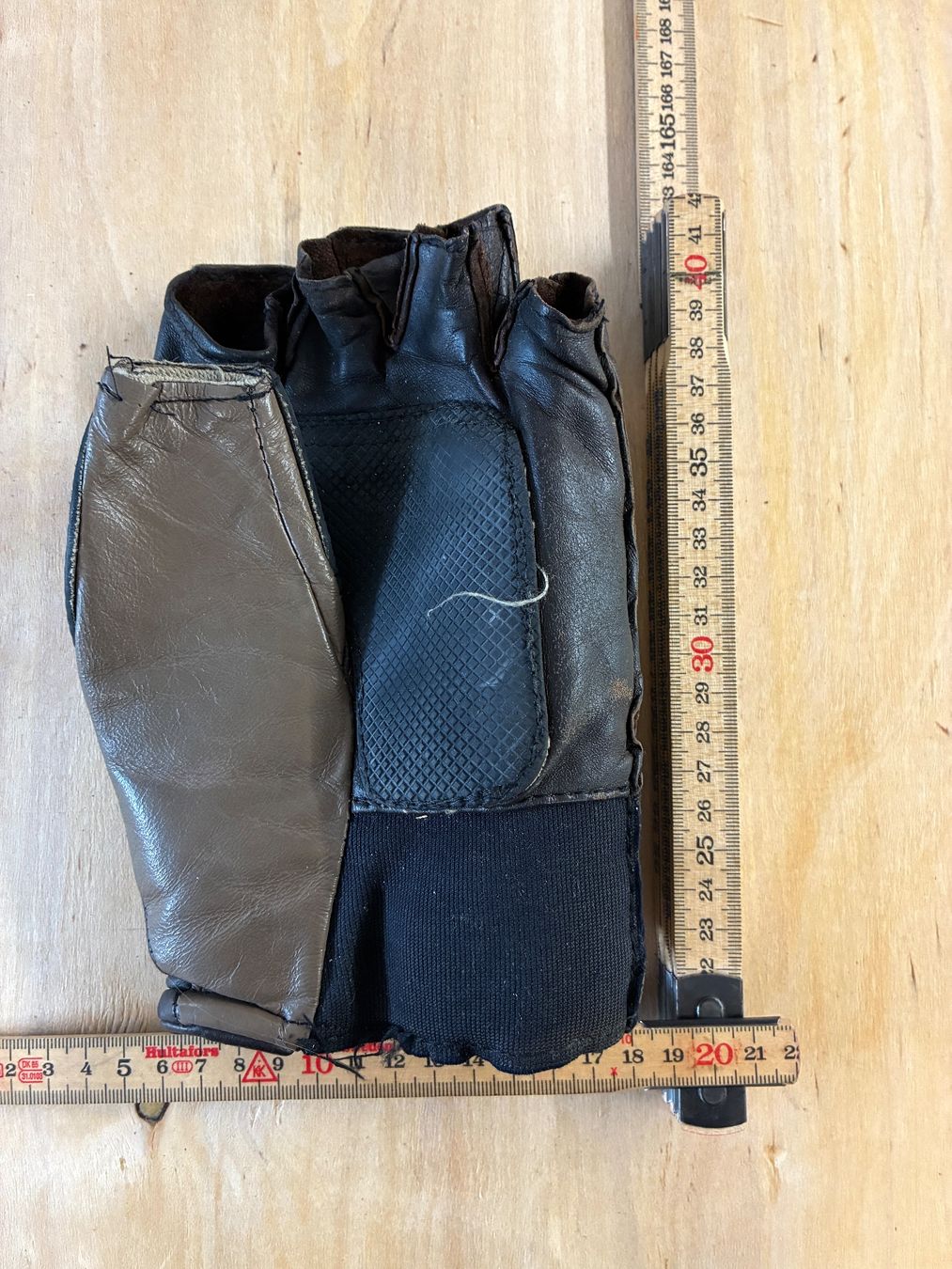 Guanti & manicotti: P Kammermann AG: Schiesshandschuh Truttmann – Usato da Menznau venduto da KammermannAG 1
