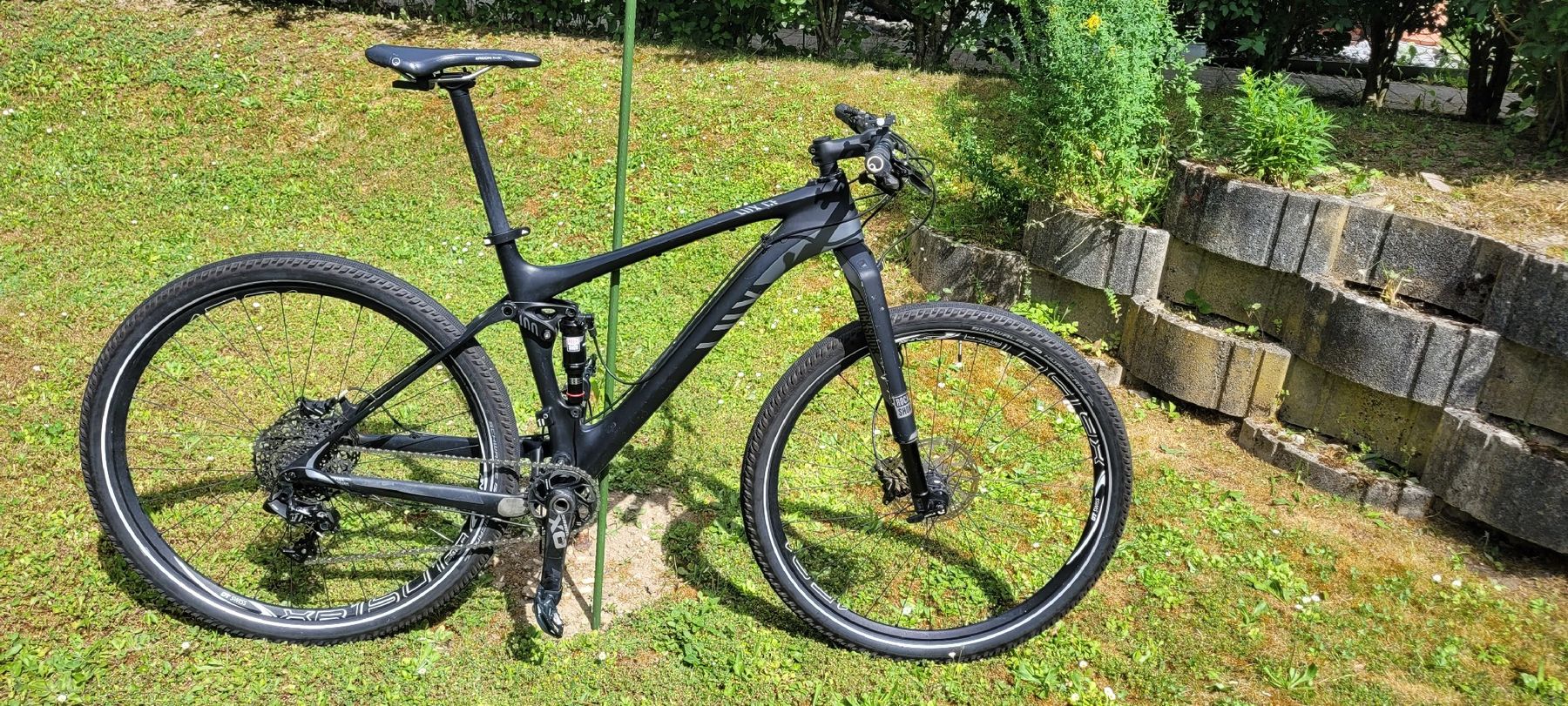 Canyon Vélos: Canyon Lux CF – D'occasion à Givrins par Flyingyellow