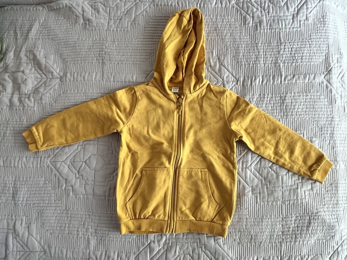 H&M Maglioni & Felpe: Fünf gebrauchte Pullover ohne Flecken  – Usato da Wettingen venduto da epe_9vbf 1