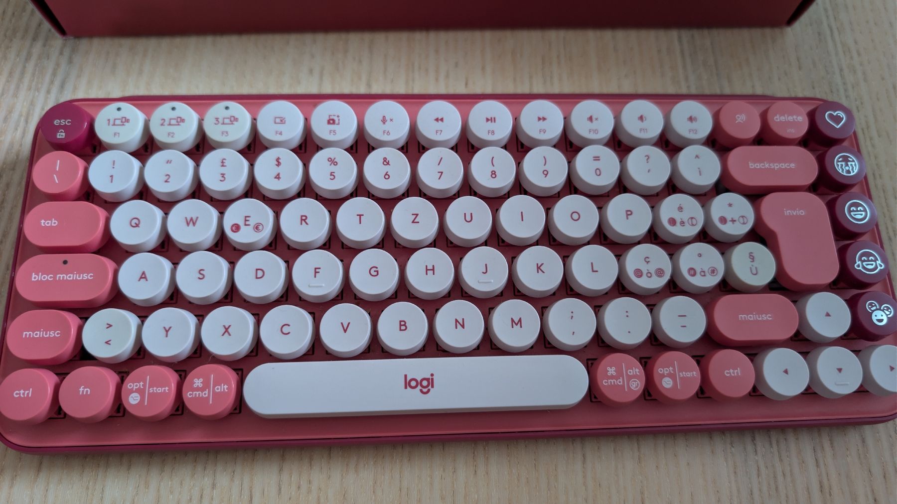 Pop Keys mechanical wireless keyboard (Gebraucht) in Zürich für CHF 50 ...