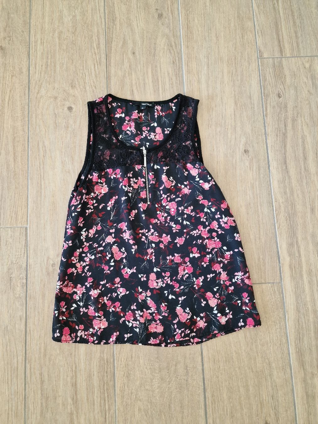 Tally Weijl Camicette: Ärmellose Bluse Tally Weijl Gr.34 – Usato da Auw venduto da buluntshi