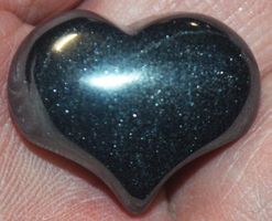 Deko - Heilsteine X-589 – Hämatit Herz – ca. 25x20x11mm