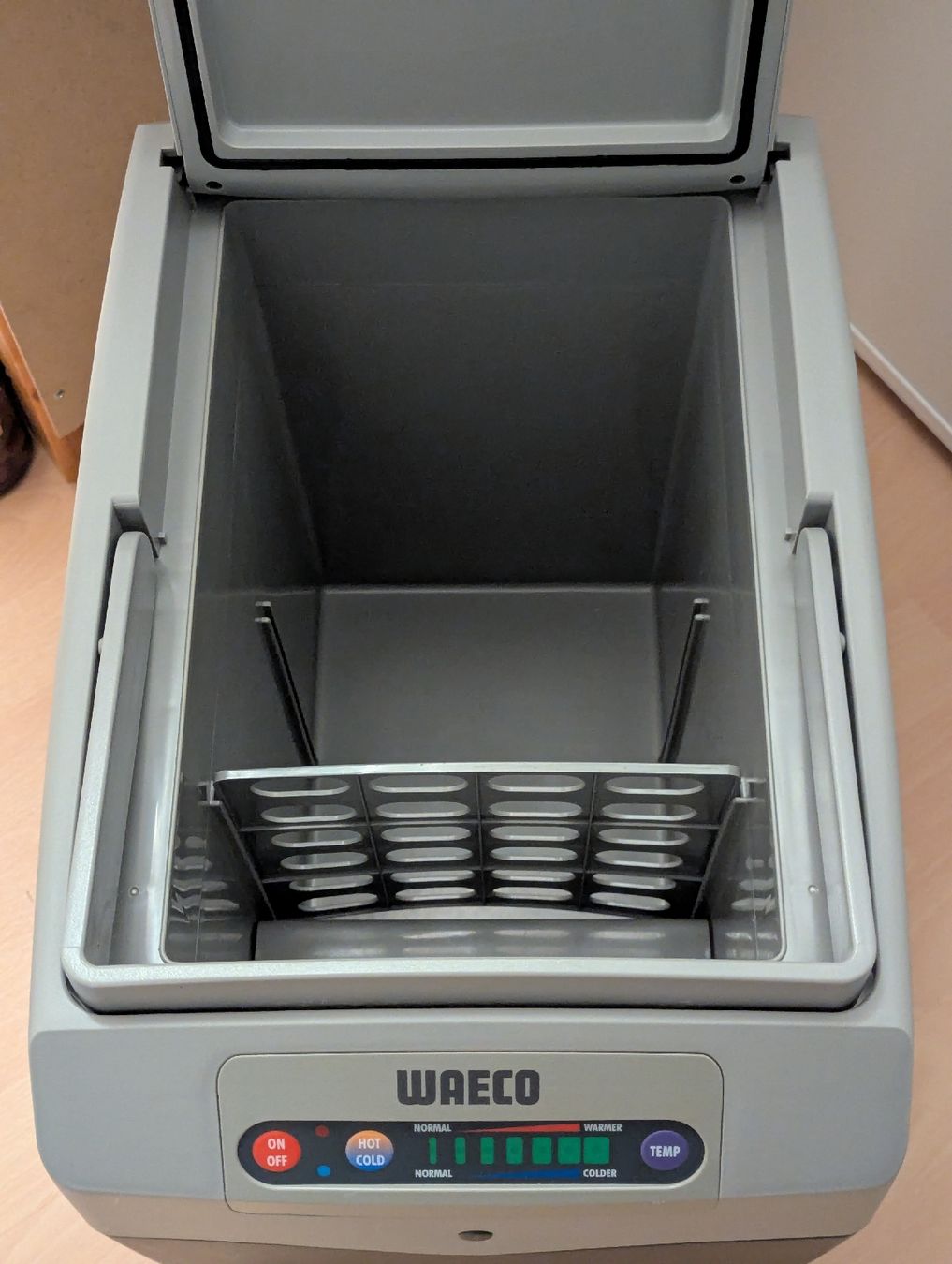 Waeco Réfrigérateurs: Camping Kühlschrank – D'occasion à Sternenberg par pae_h5q2 2
