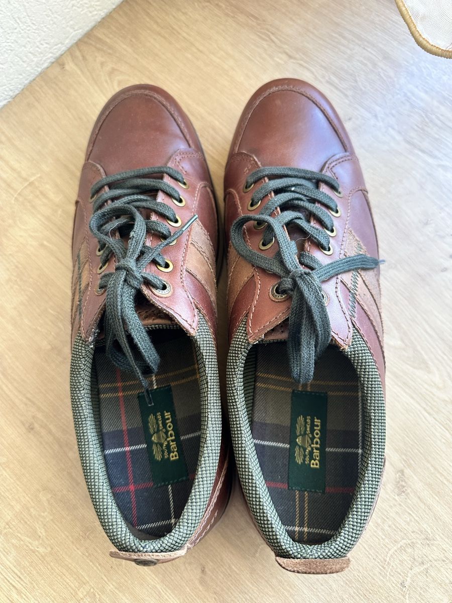 Barbour Scarpe da uomo: Barbour Herren Leder-Sneaker / Halbschuhe – Usato da Wildegg venduto da dmy_8j9x 2