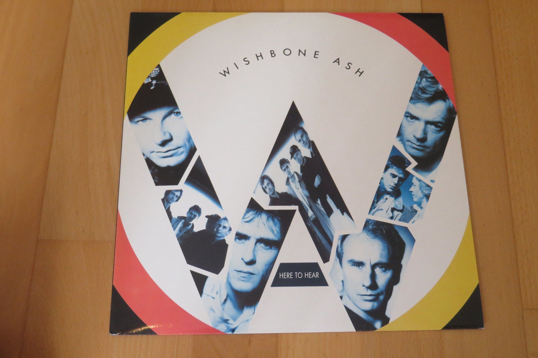 Schallplatten: Wishbone Ash – Here To Hear – Gebraucht aus Thun von Karibu70