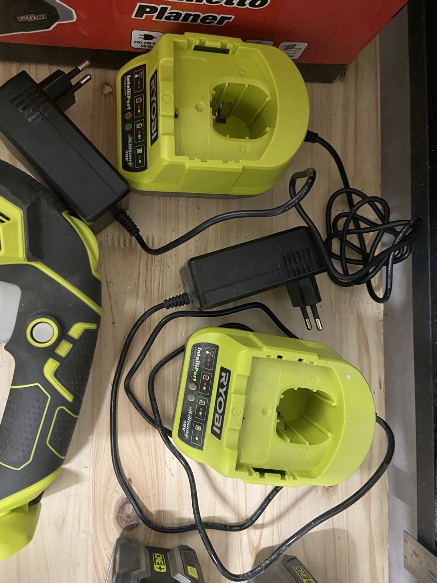 Ryobi Alle Werkzeuge: Outils Ryobi – Gebraucht aus La Tour-de-Trême von Riton2390 4