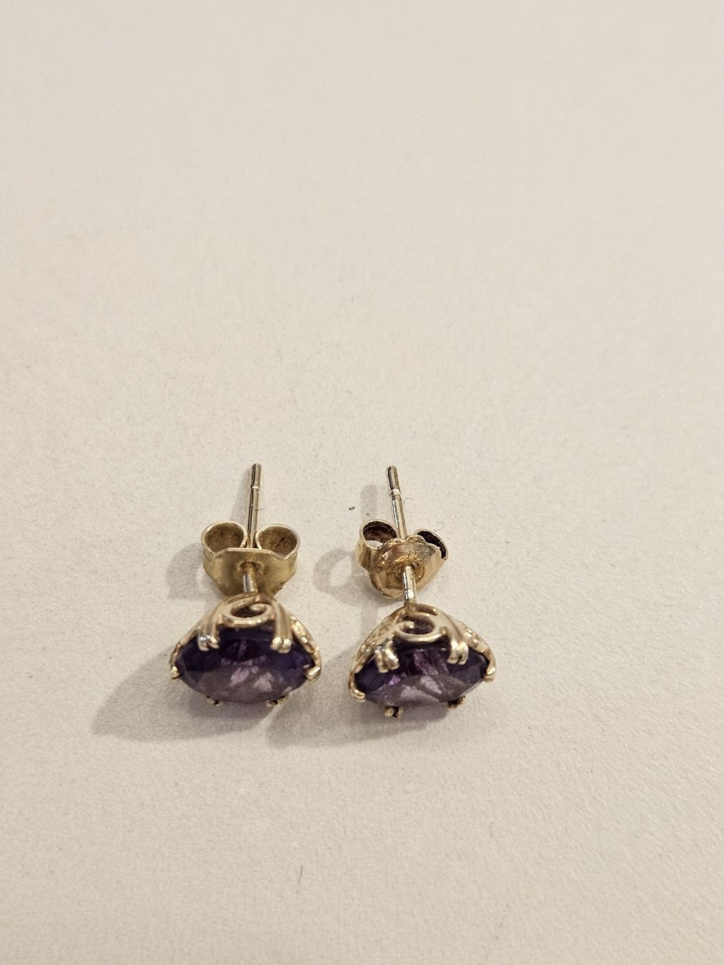 Orecchini pendenti & Orecchini a lobo: 585 Goldohrstecker mit Amethyst Edelstein – Usato da Schlieren venduto da Bestleo 1