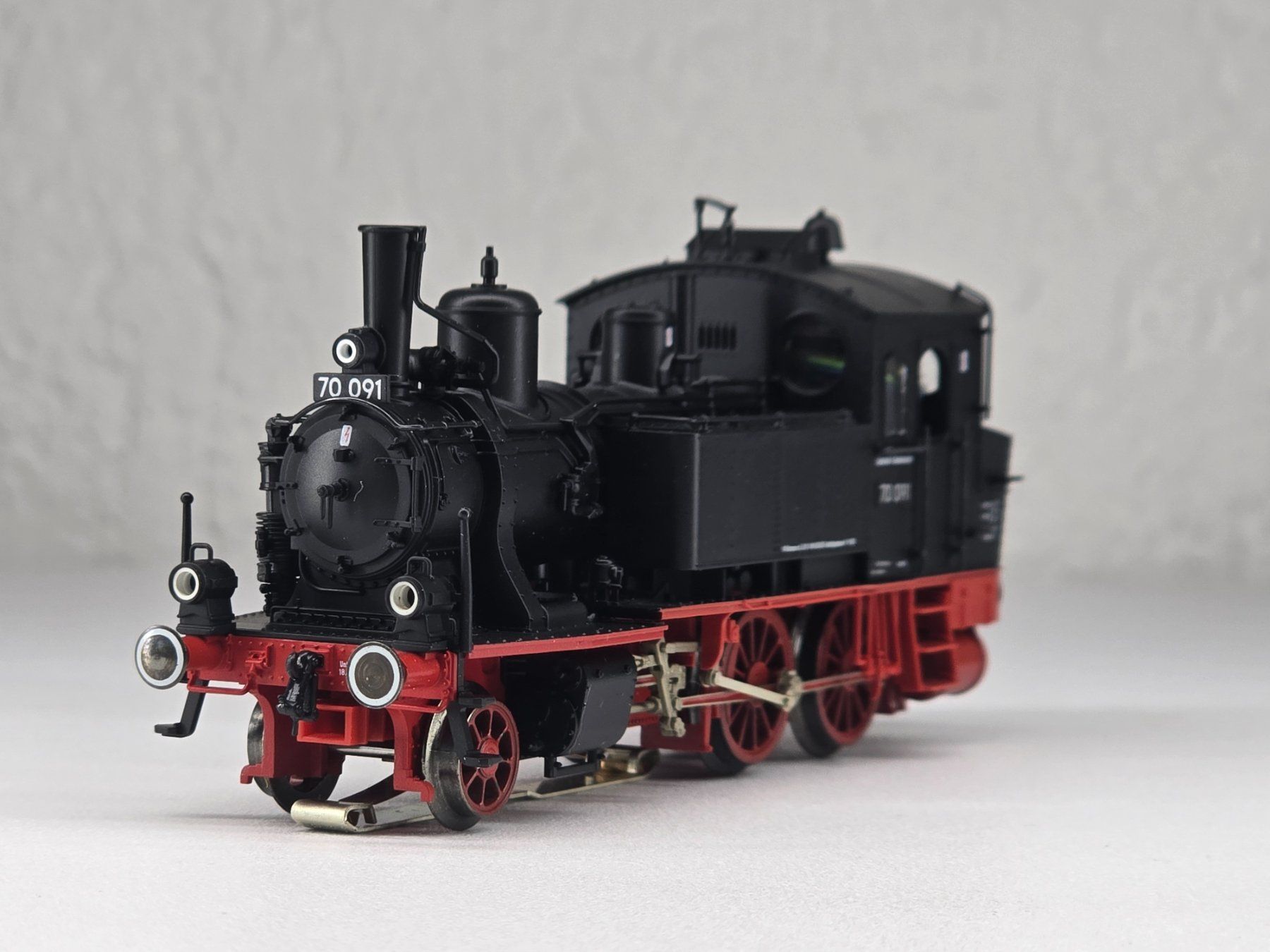 Fleischmann Modellini di ferrovie: Fleischmann 1070, DB, BR 70, BR 70091, Digital, Vitrine – Nuovo (secondo la descrizione) da Kloten venduto da Nicola2 5