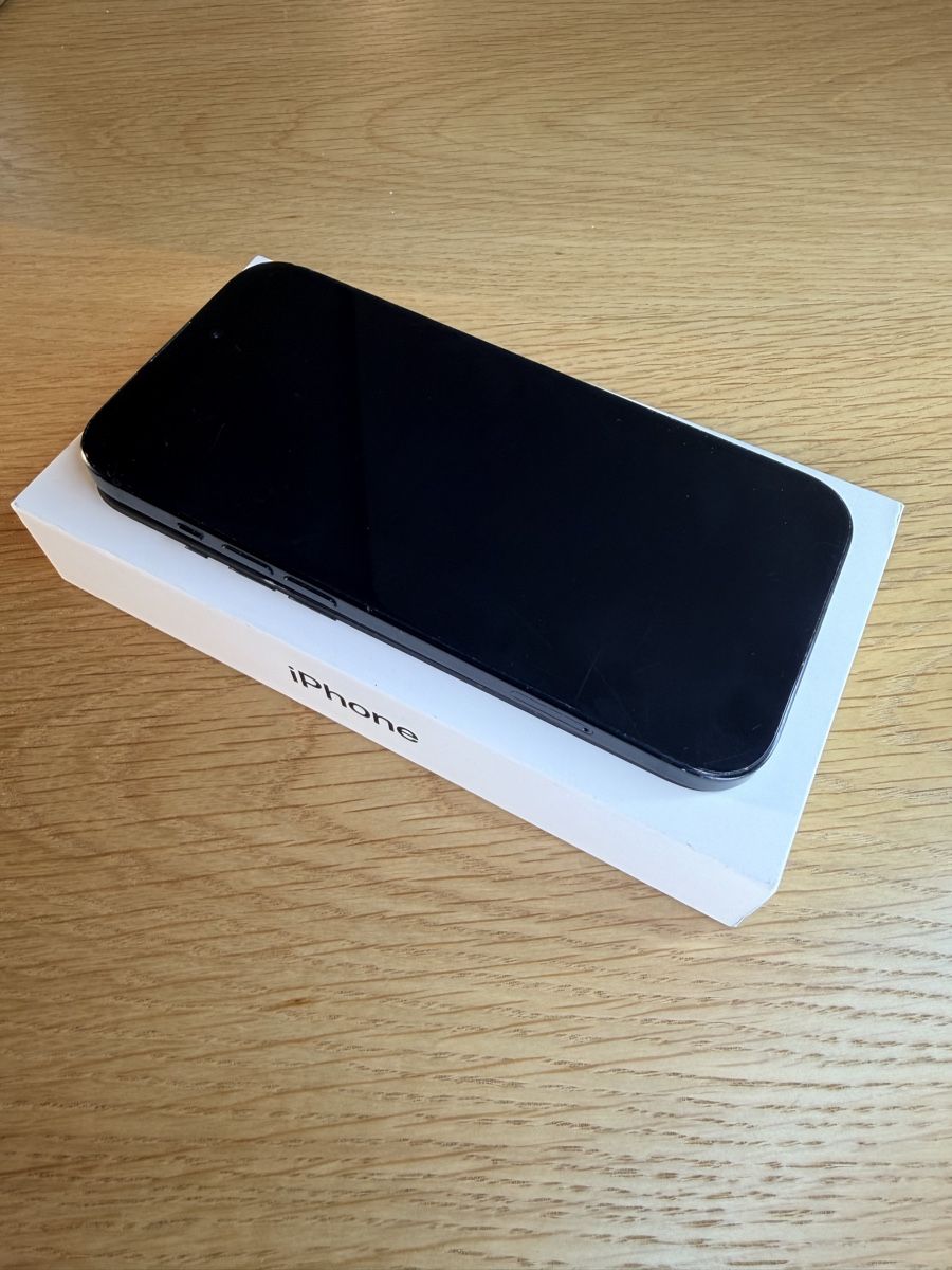 Apple Handys / Smartphones: Funktioniert Einwandfrei / IPhone 15 / 256 GB – Gebraucht aus Kirchberg BE von Vintagechillemi 1