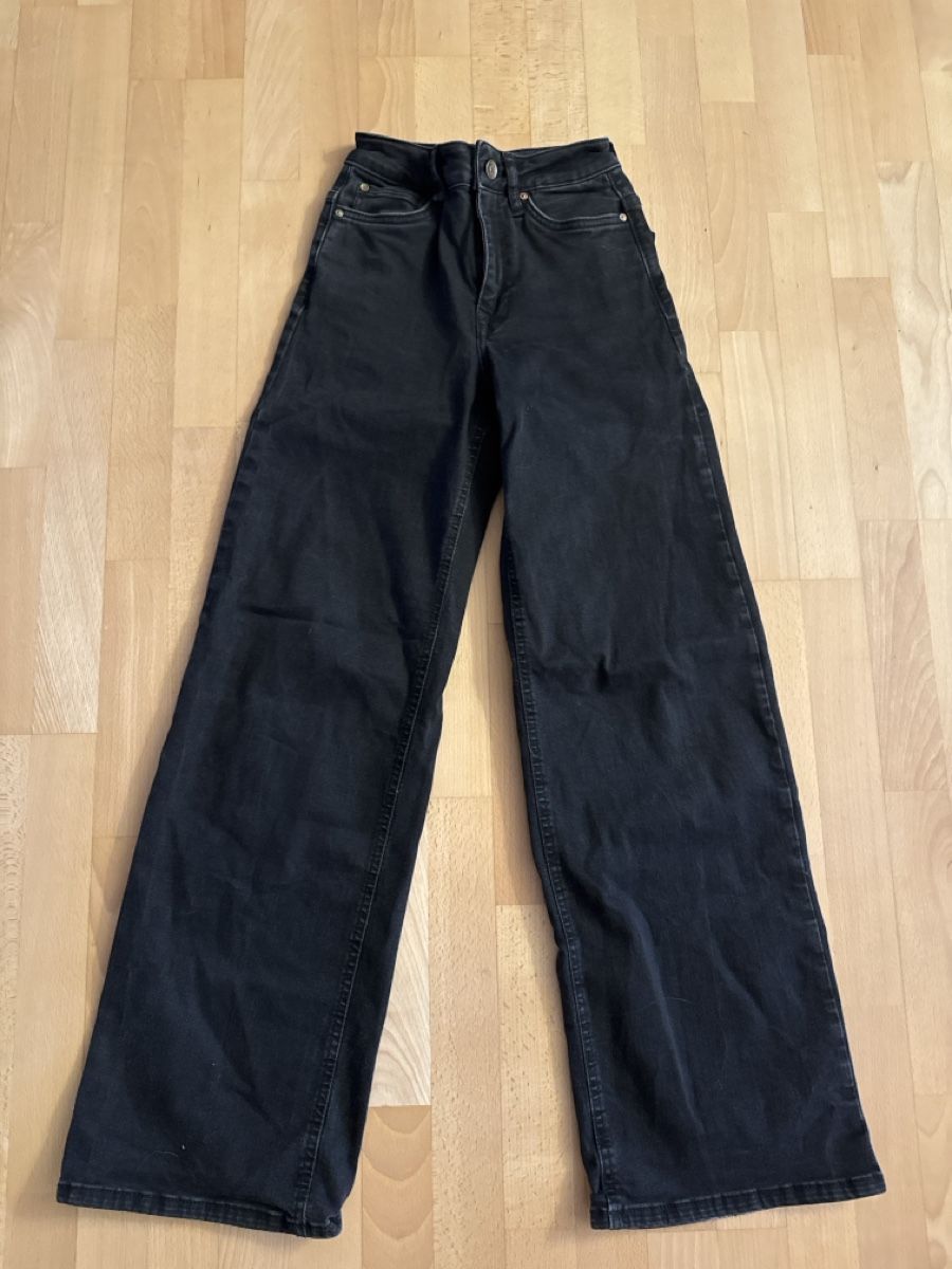 Only Pantaloni: Black denim Jeans – Usato da Uzwil venduto da ale_27xy