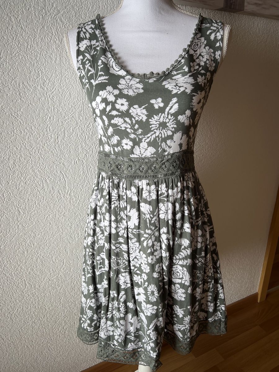 Vestiti: Sommerkleid Gr.S – Usato da Linden venduto da Annelie12