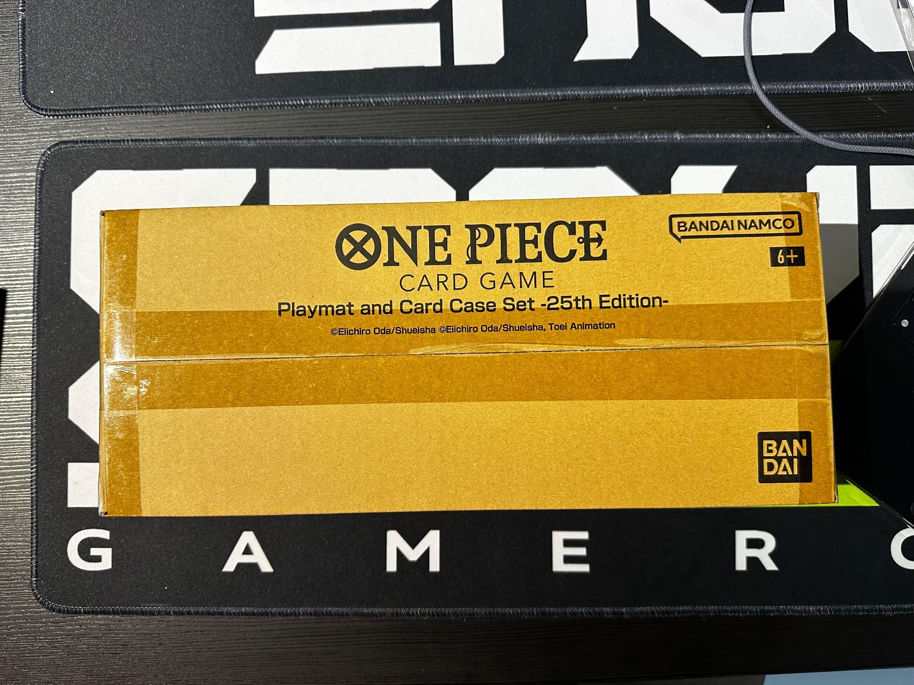 Bandai Sammelbilder & Trading cards: One Piece Playmat & Card Case Set 25th Edition - Sealed – Neu und originalverpackt aus Grancia von gro_x9gh
