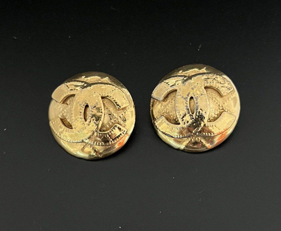 Chanel Boucles d'oreille: Chanel Ohrringe Clips Vintage – D'occasion à Wettswil par PeterVoArosa