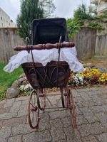 Vintage Puppenwagen – Nostalgie pur mit Spitze