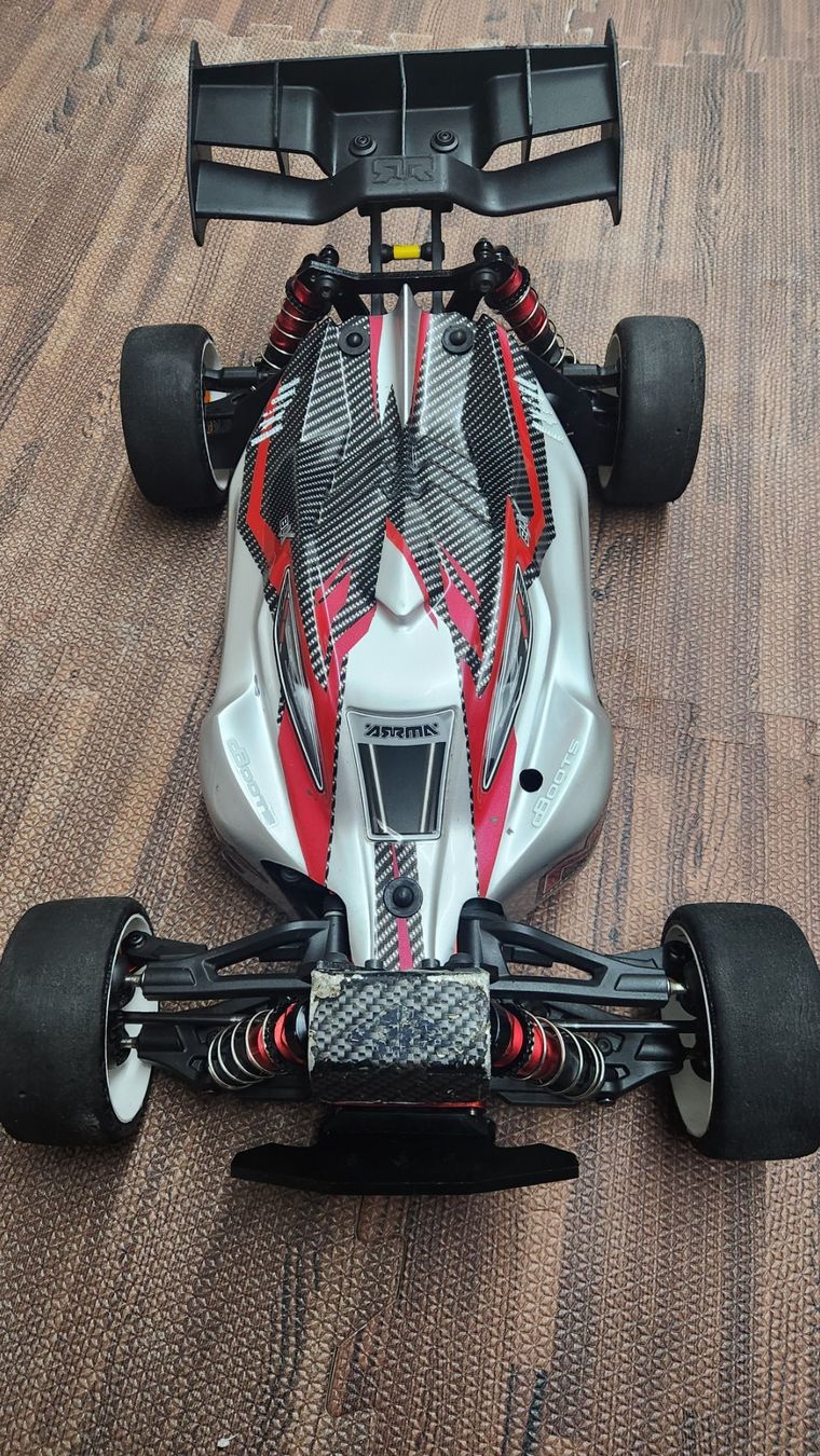 Arrma RC Modellbau: Arrma Typhon 6S – Gebraucht aus Dürnten von Latinoviper