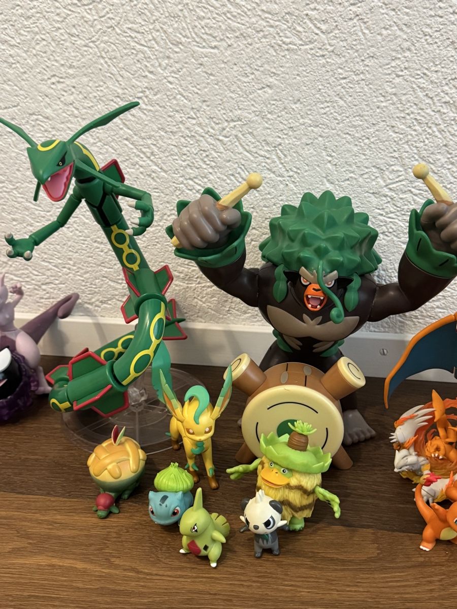 Pokémon Figuren: Mega Pokemon Sammlung 53 Stück & Extras – Gebraucht aus Weisslingen von MichelleH 2