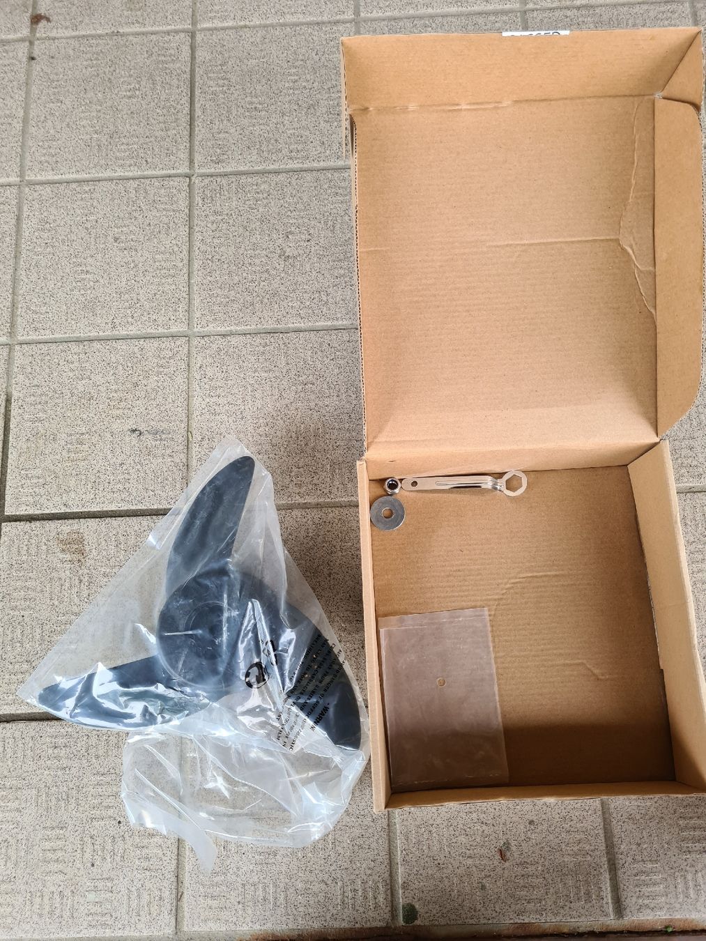 Boote: Boot Aussenbord Elektromotor Ersatz Propeller – Neu und originalverpackt aus Düdingen von Boongo 1